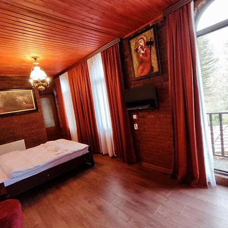 Chateau Chikovani Hotel Gordi Ngoại thất bức ảnh