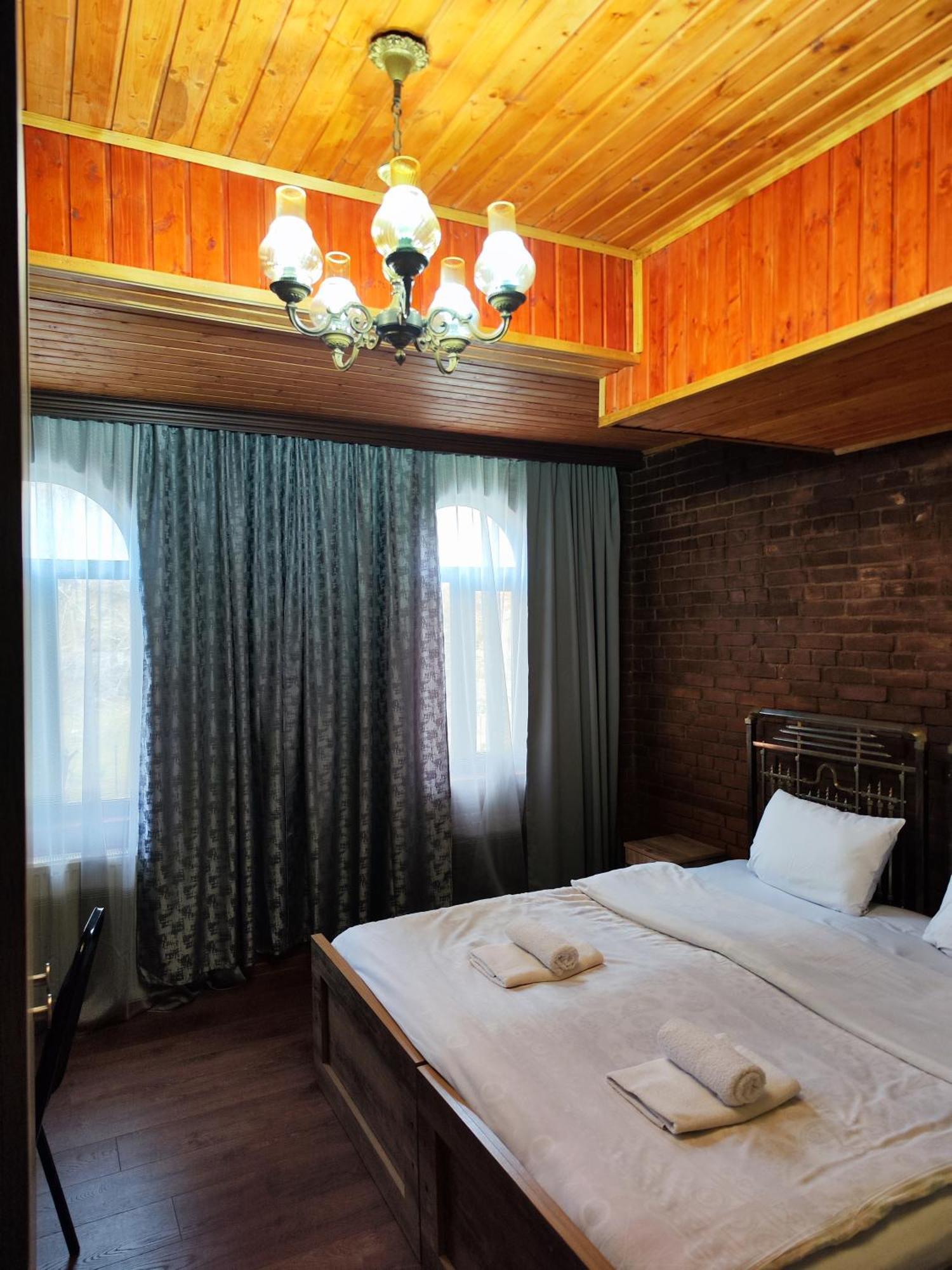 Chateau Chikovani Hotel Gordi Ngoại thất bức ảnh