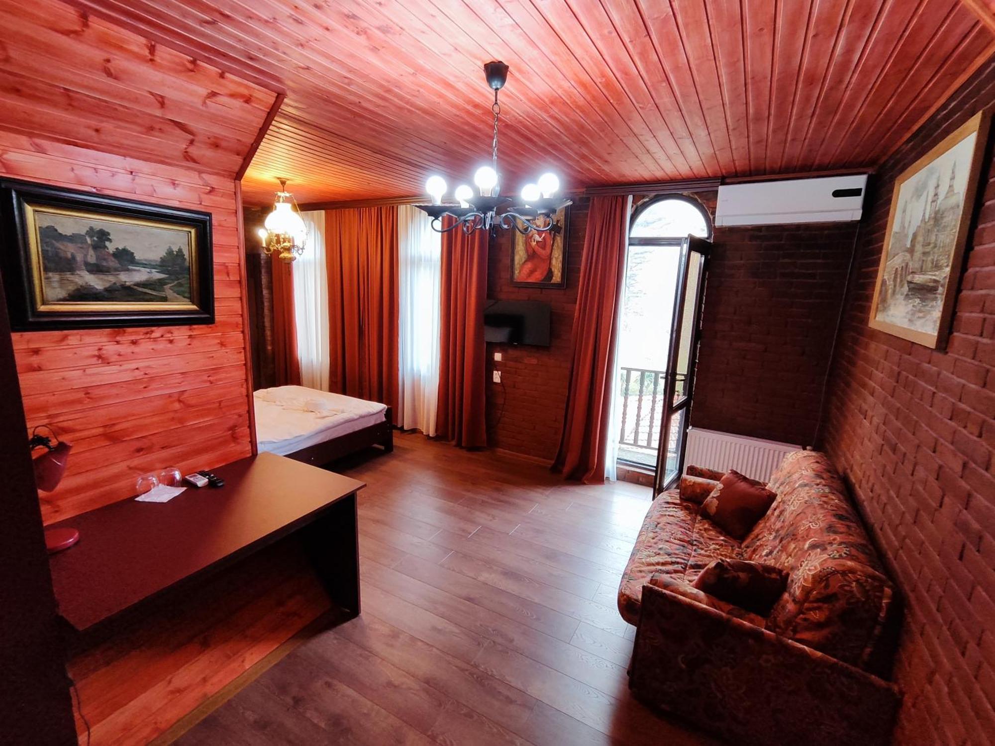 Chateau Chikovani Hotel Gordi Ngoại thất bức ảnh