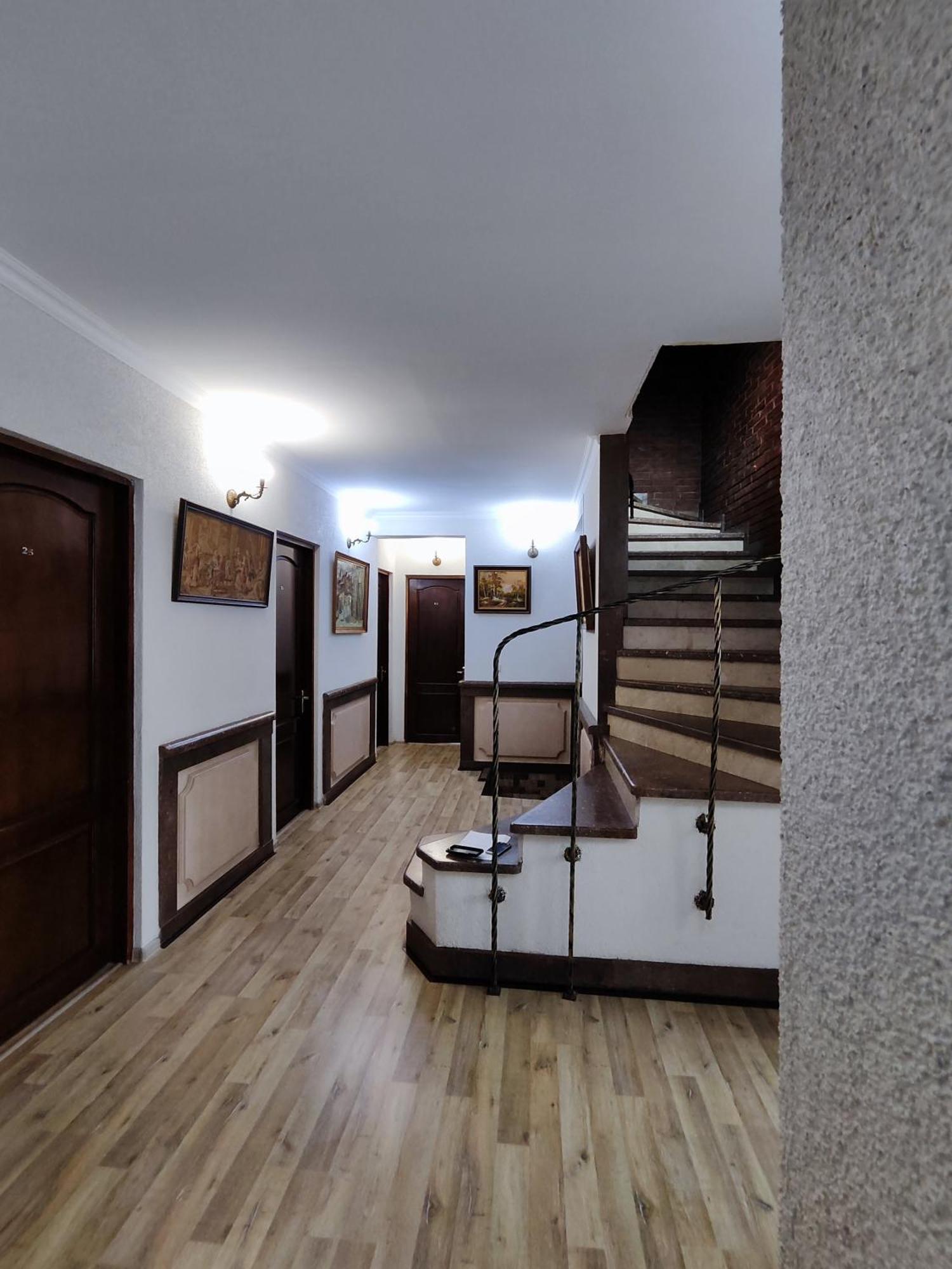 Chateau Chikovani Hotel Gordi Ngoại thất bức ảnh