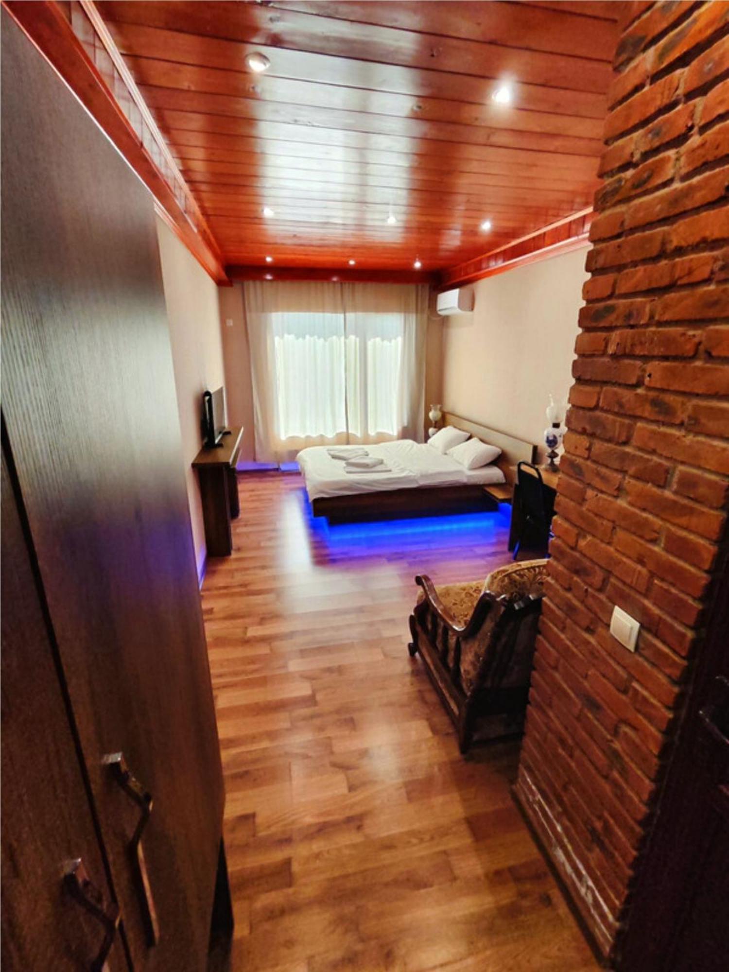 Chateau Chikovani Hotel Gordi Ngoại thất bức ảnh