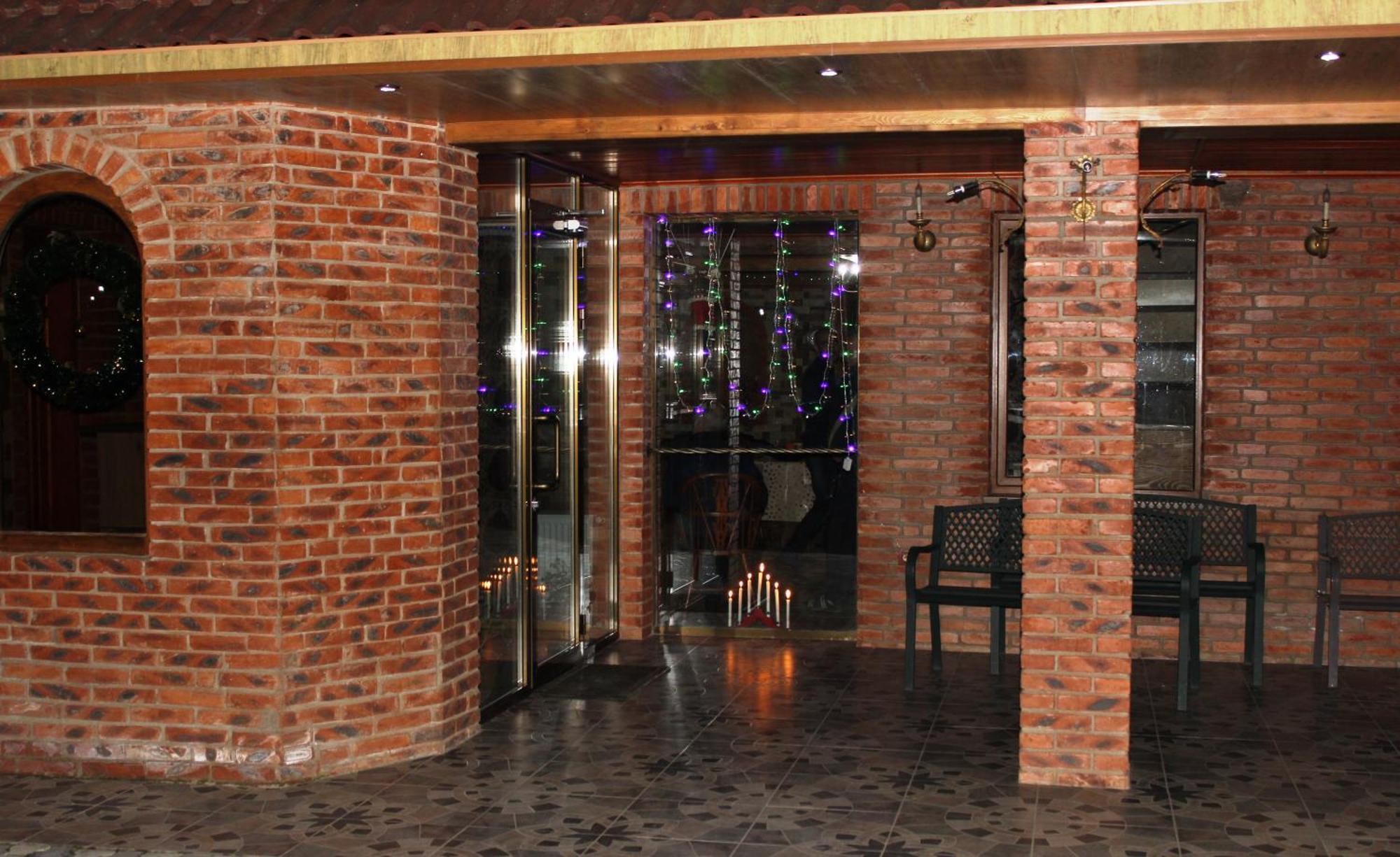 Chateau Chikovani Hotel Gordi Ngoại thất bức ảnh